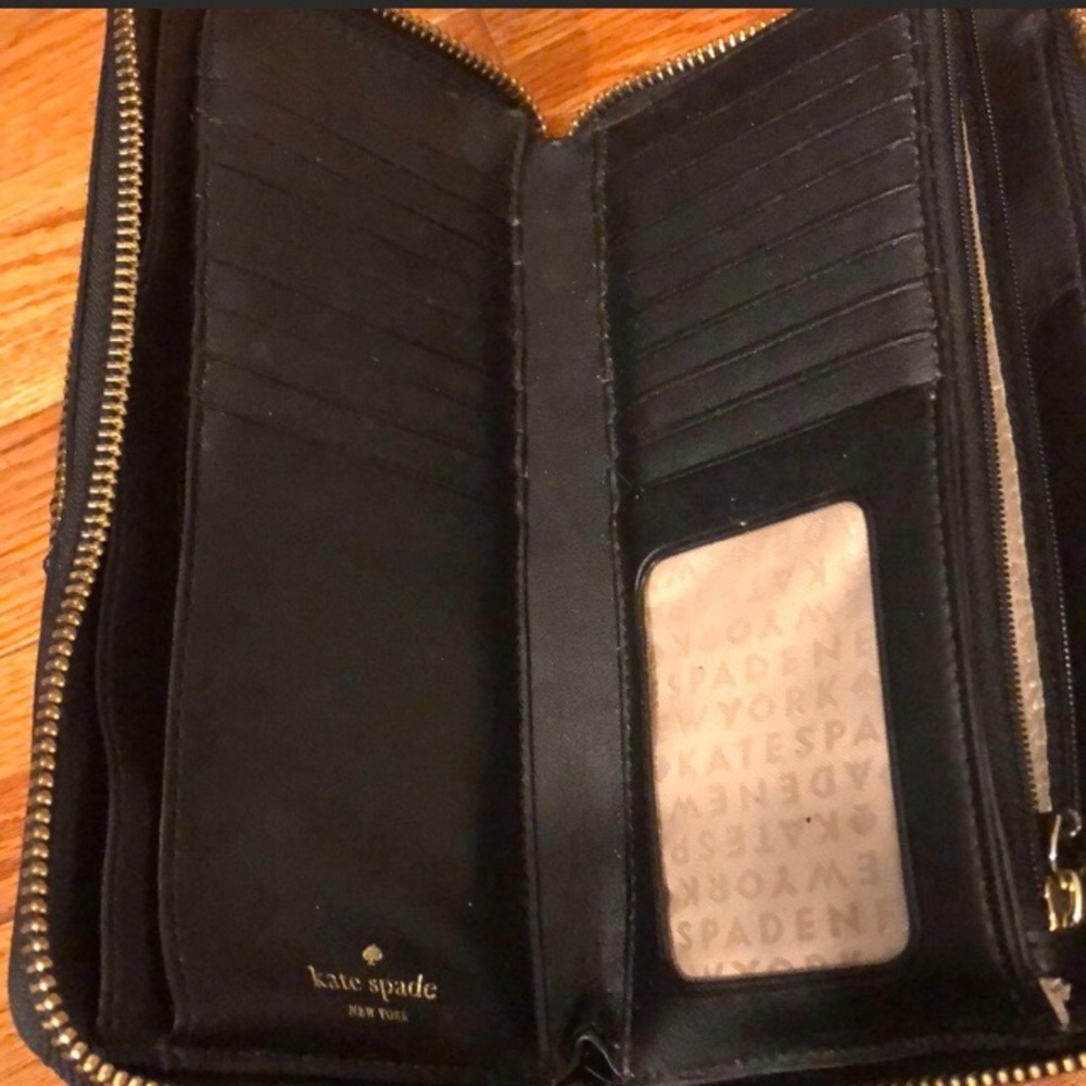 Kate Spade Wallet - Picture 4 of 8